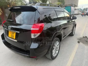 Toyota Vanguard 2011 Black