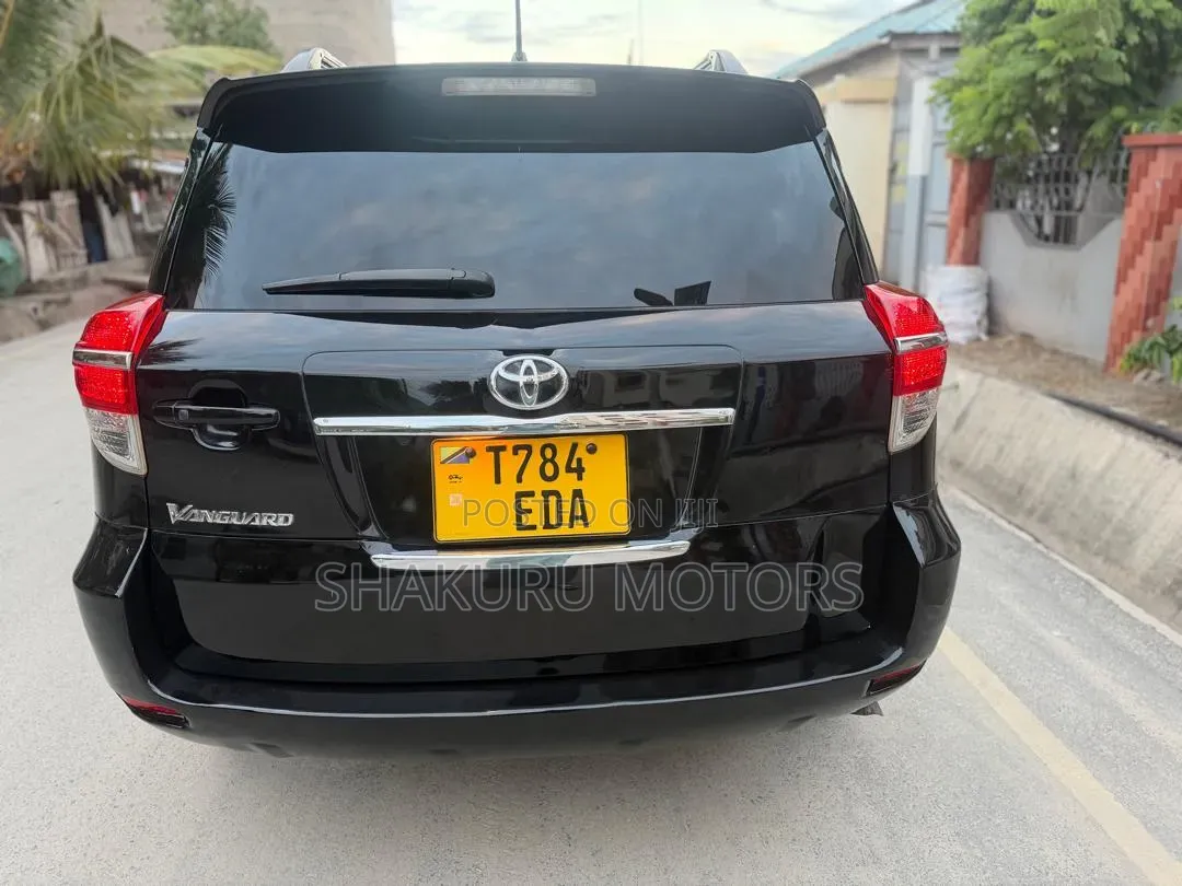 Toyota Vanguard 2011 Black