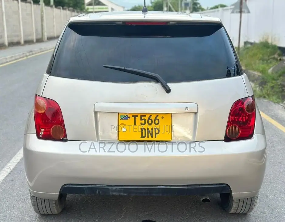 Toyota IST 2004 Beige