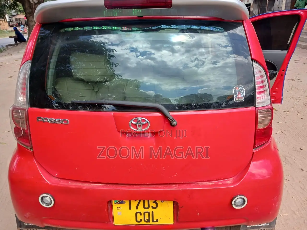 Toyota Passo 2005 Red