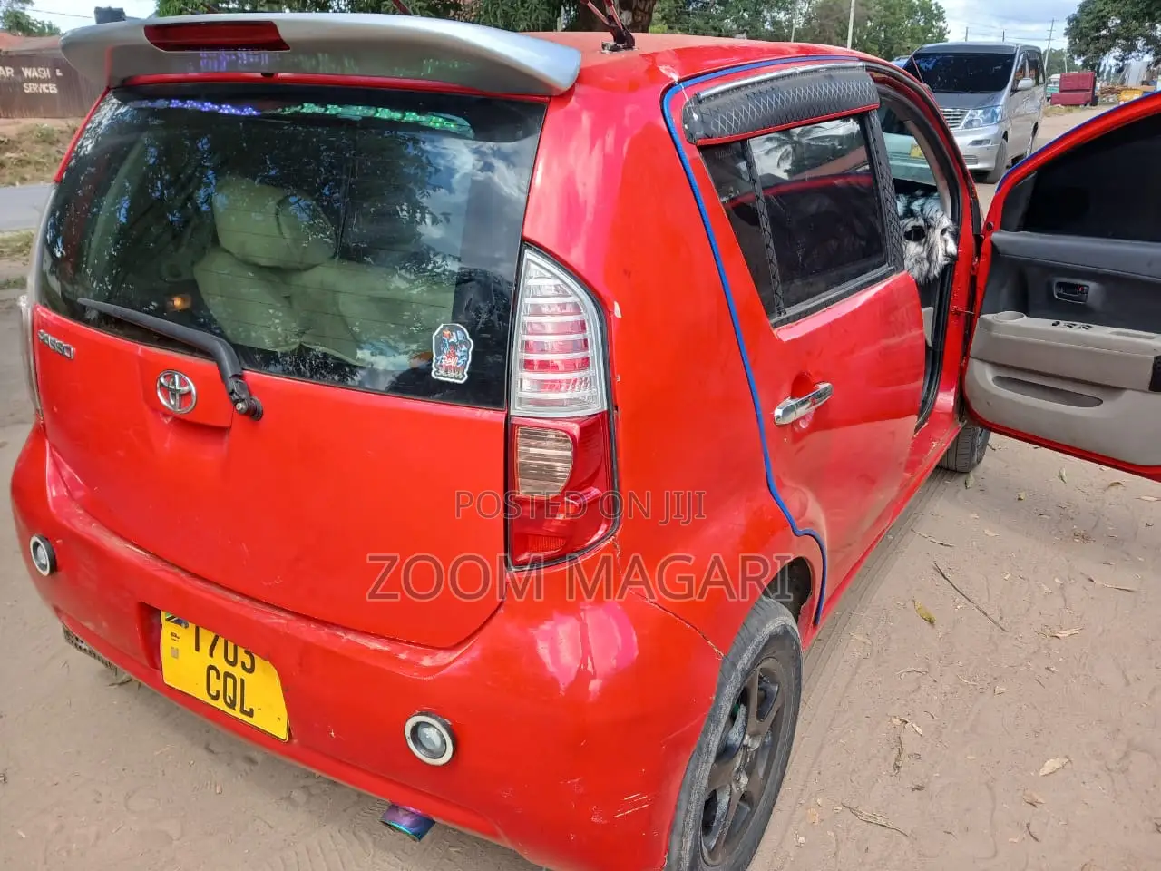Toyota Passo 2005 Red