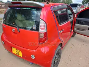 Toyota Passo 2005 Red