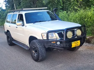 Nissan Patrol 2008 White