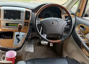 Toyota Alphard 2006 Gold