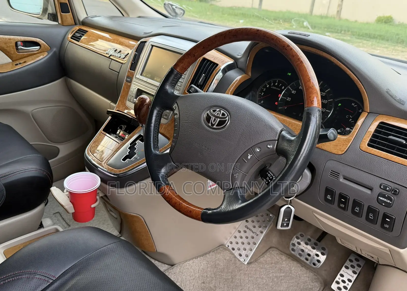 Toyota Alphard 2006 Gold