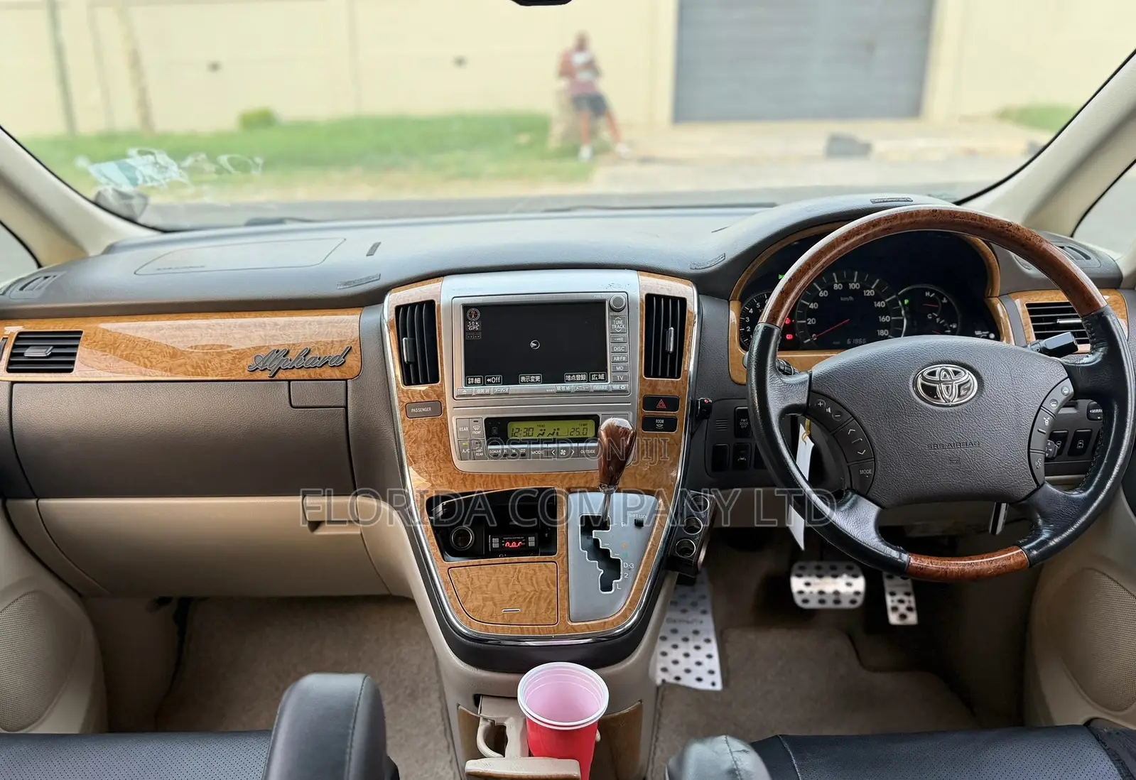 Toyota Alphard 2006 Gold