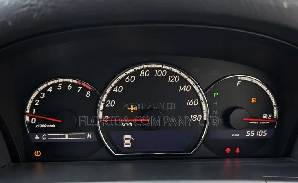 Toyota Crown Royale 2005 White