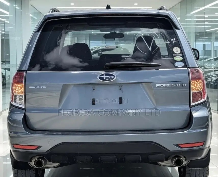 Subaru Forester 2011 Gray