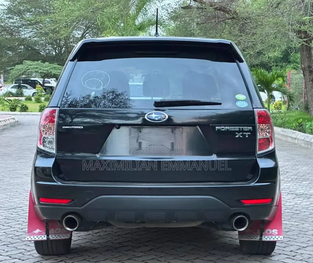 Subaru Forester 2011 Black