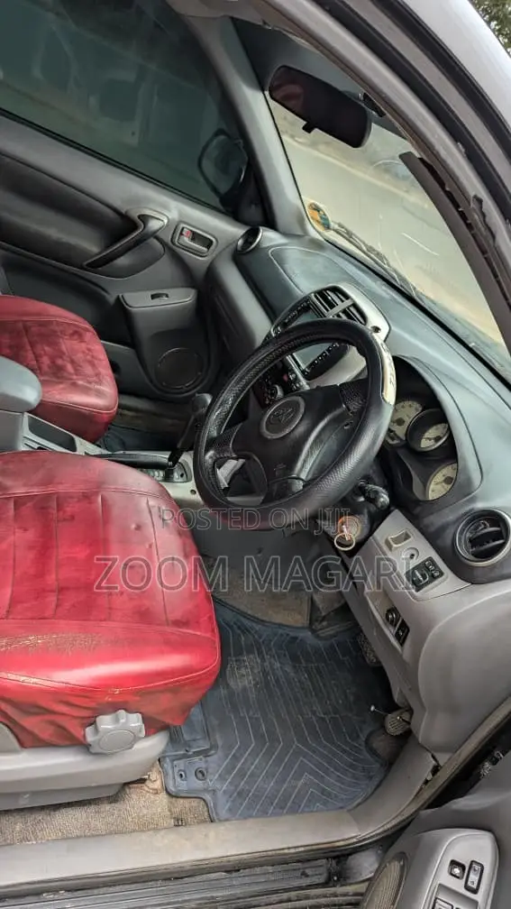 Toyota RAV4 2005 Black