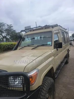 Toyota Land Cruiser 2014 Beige