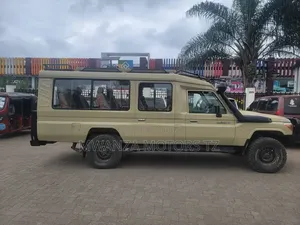 Toyota Land Cruiser 2014 Beige