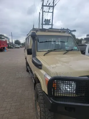 Toyota Land Cruiser 2014 Beige