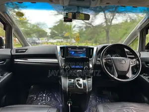 Toyota Alphard 2016 Black