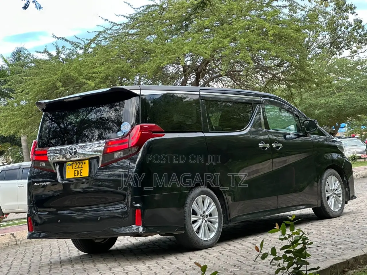 Toyota Alphard 2016 Black