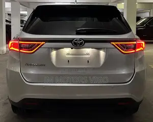 Toyota Harrier 2015 Silver