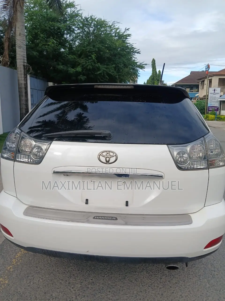 Toyota Harrier 2005 White