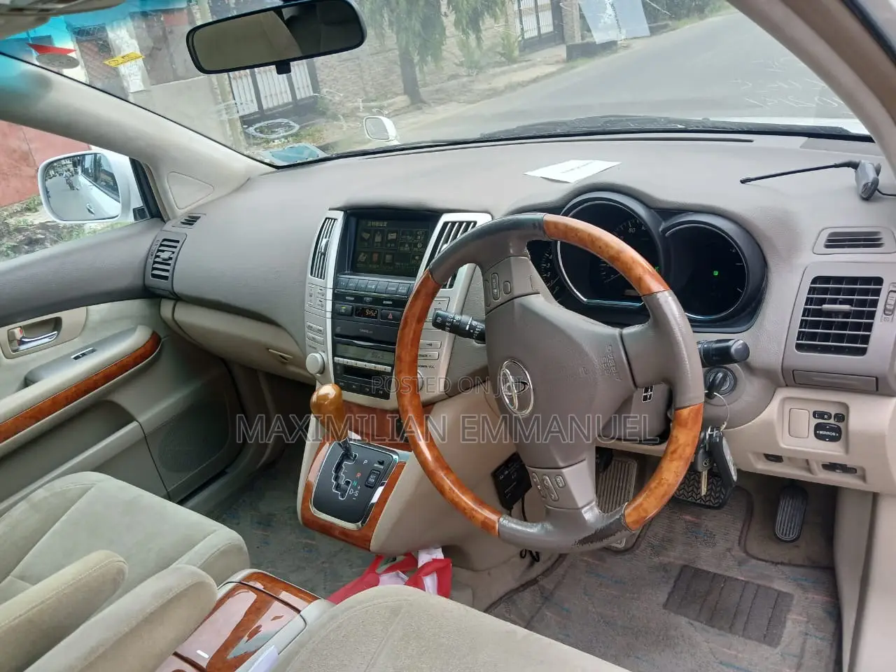 Toyota Harrier 2005 White
