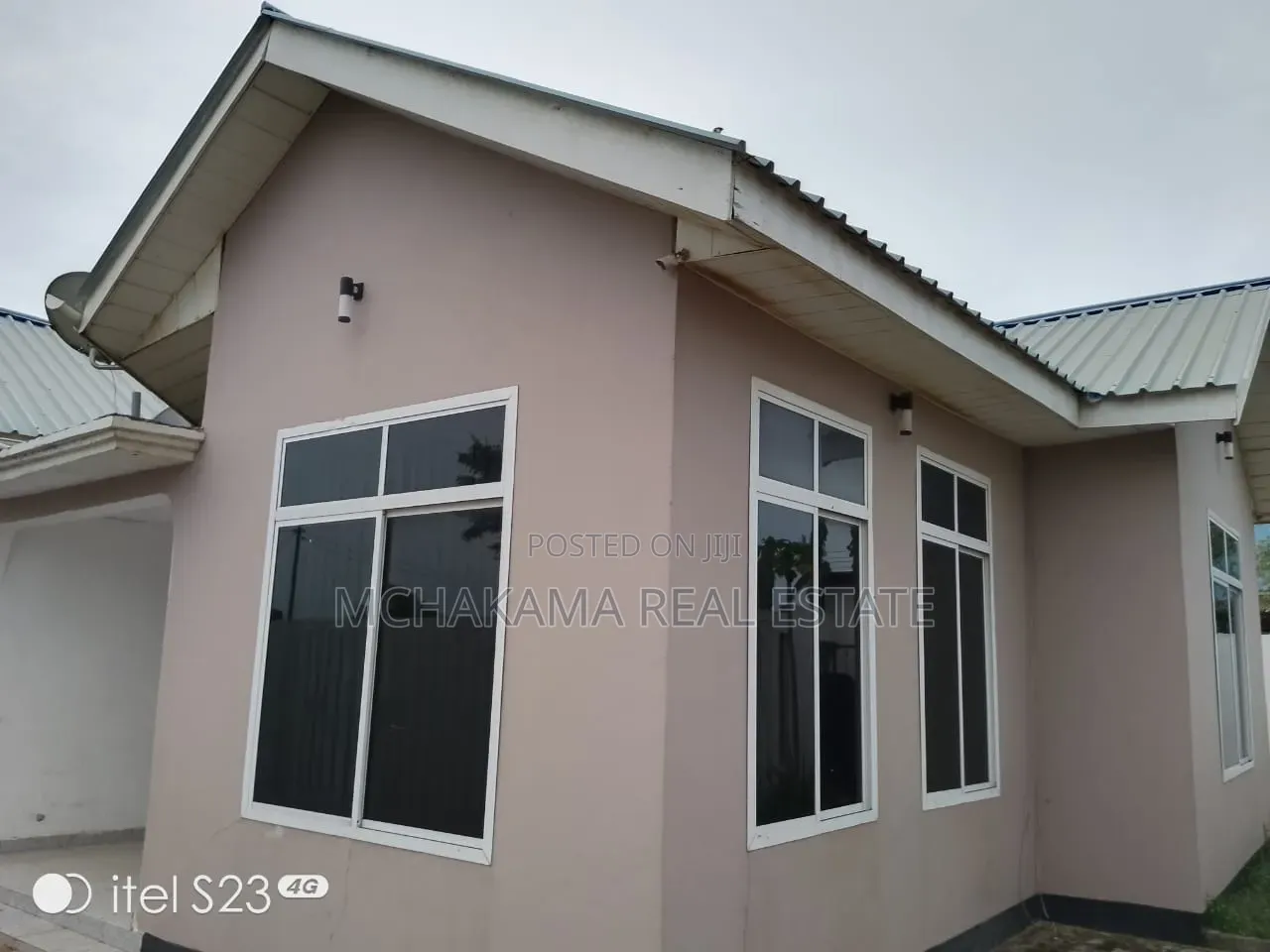 3bdrm House in Mchakama Real, Bunju for sale