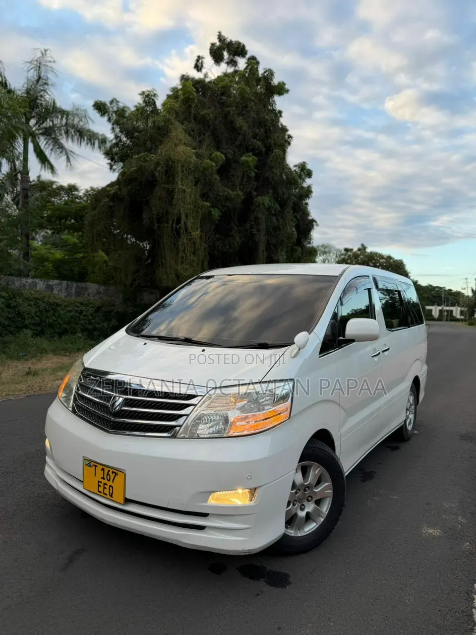 Toyota Alphard 2006 White