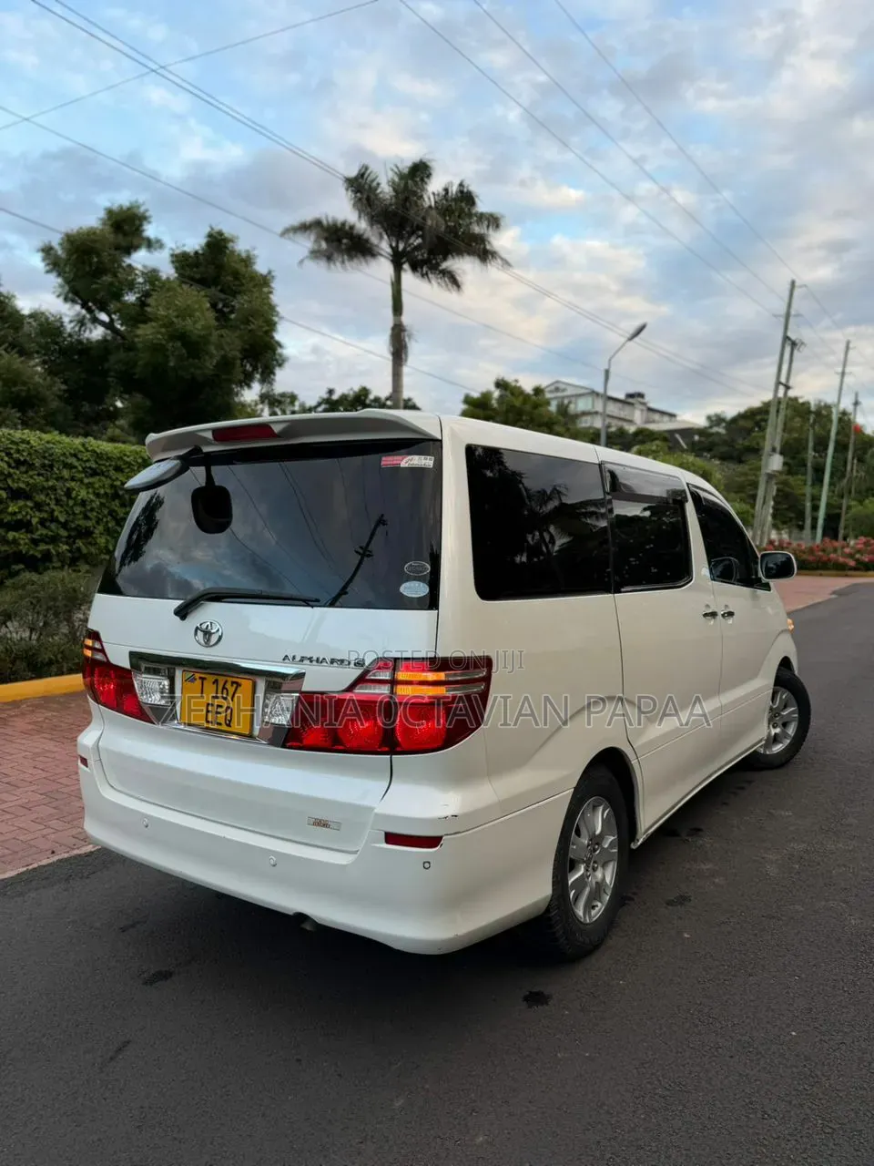 Toyota Alphard 2006 White