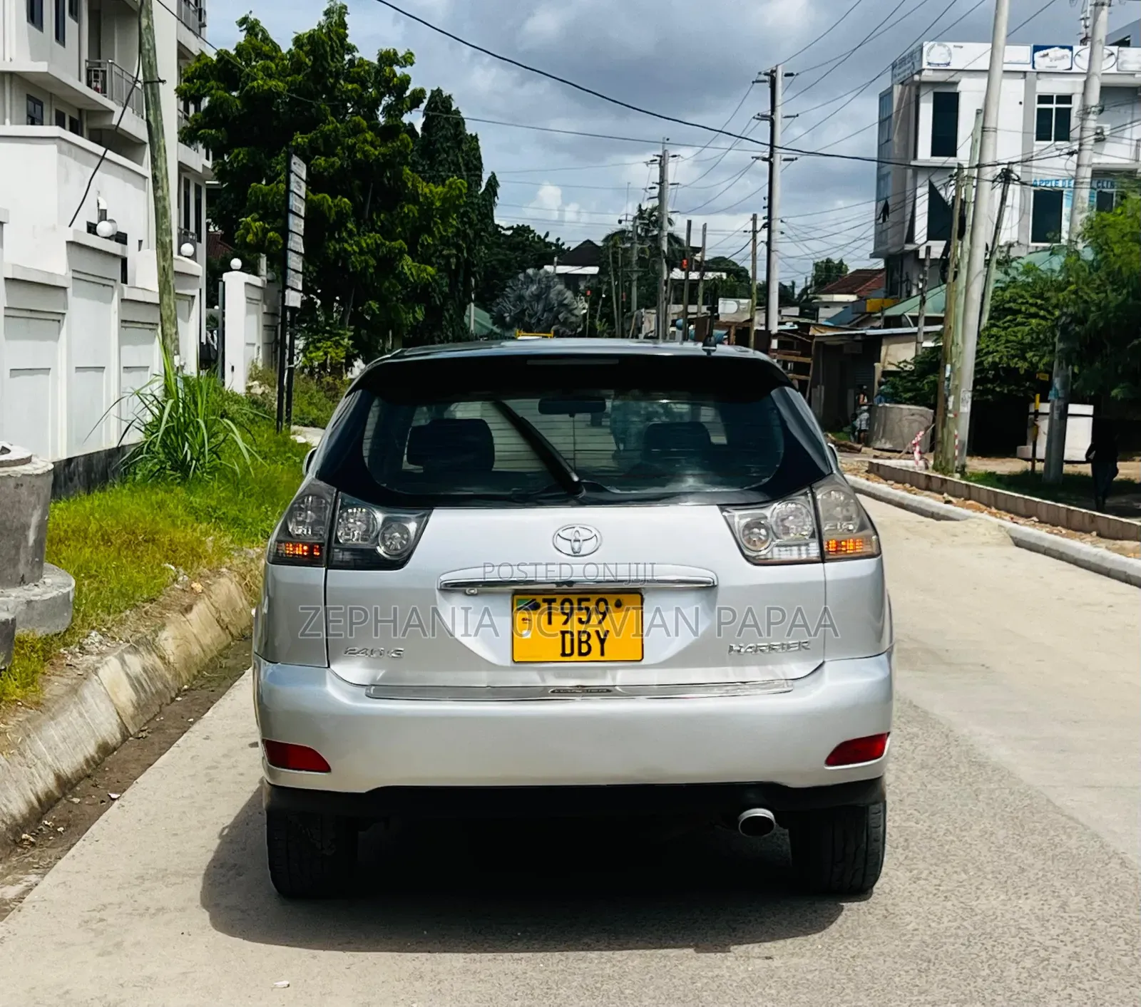 Toyota Harrier 2005 Silver