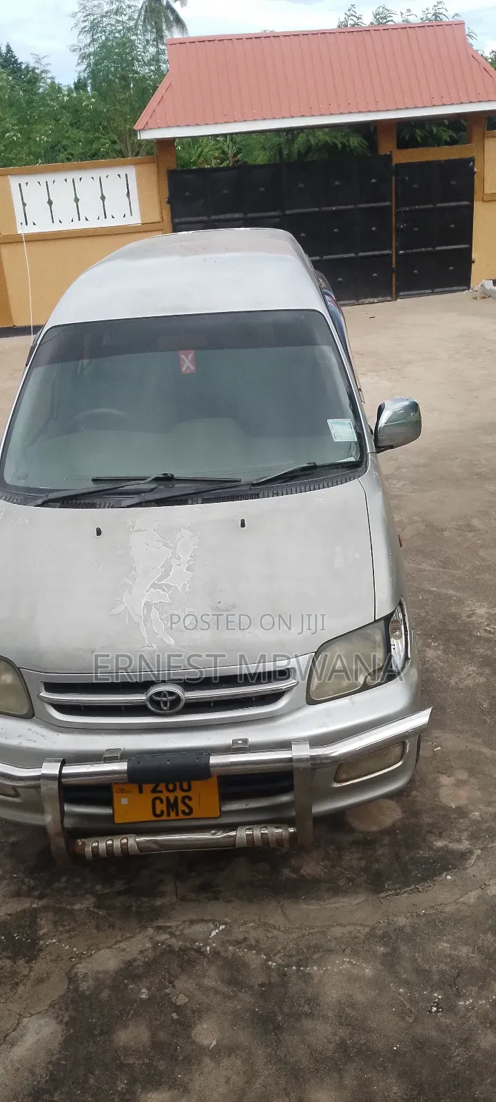 Toyota Noah 2001 Silver