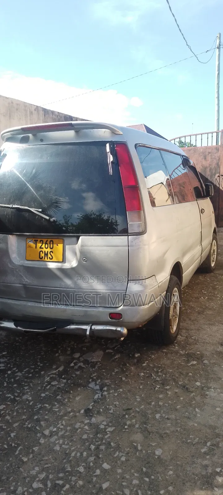 Toyota Noah 2001 Silver