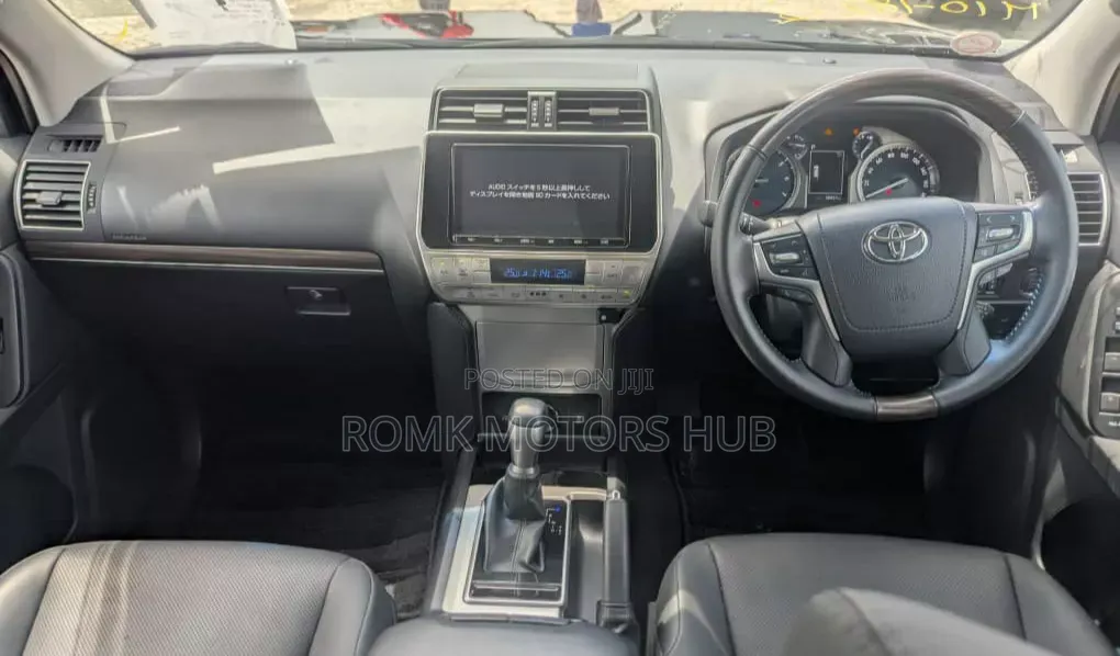 Toyota Land Cruiser Prado 2021 Black