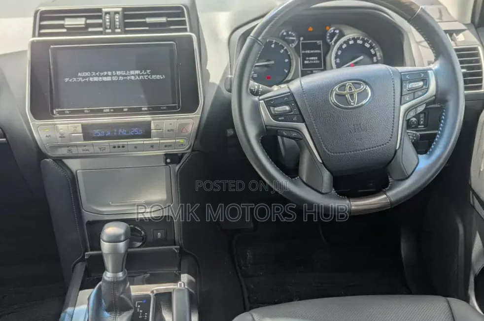 Toyota Land Cruiser Prado 2021 Black
