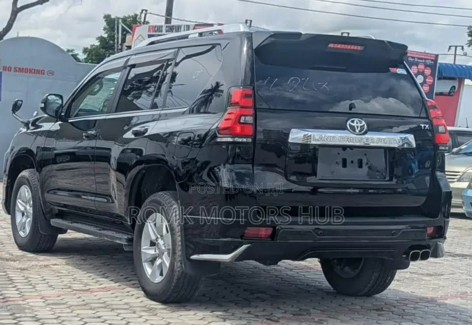 Toyota Land Cruiser Prado 2021 Black