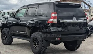 Toyota Land Cruiser Prado 2017 Black