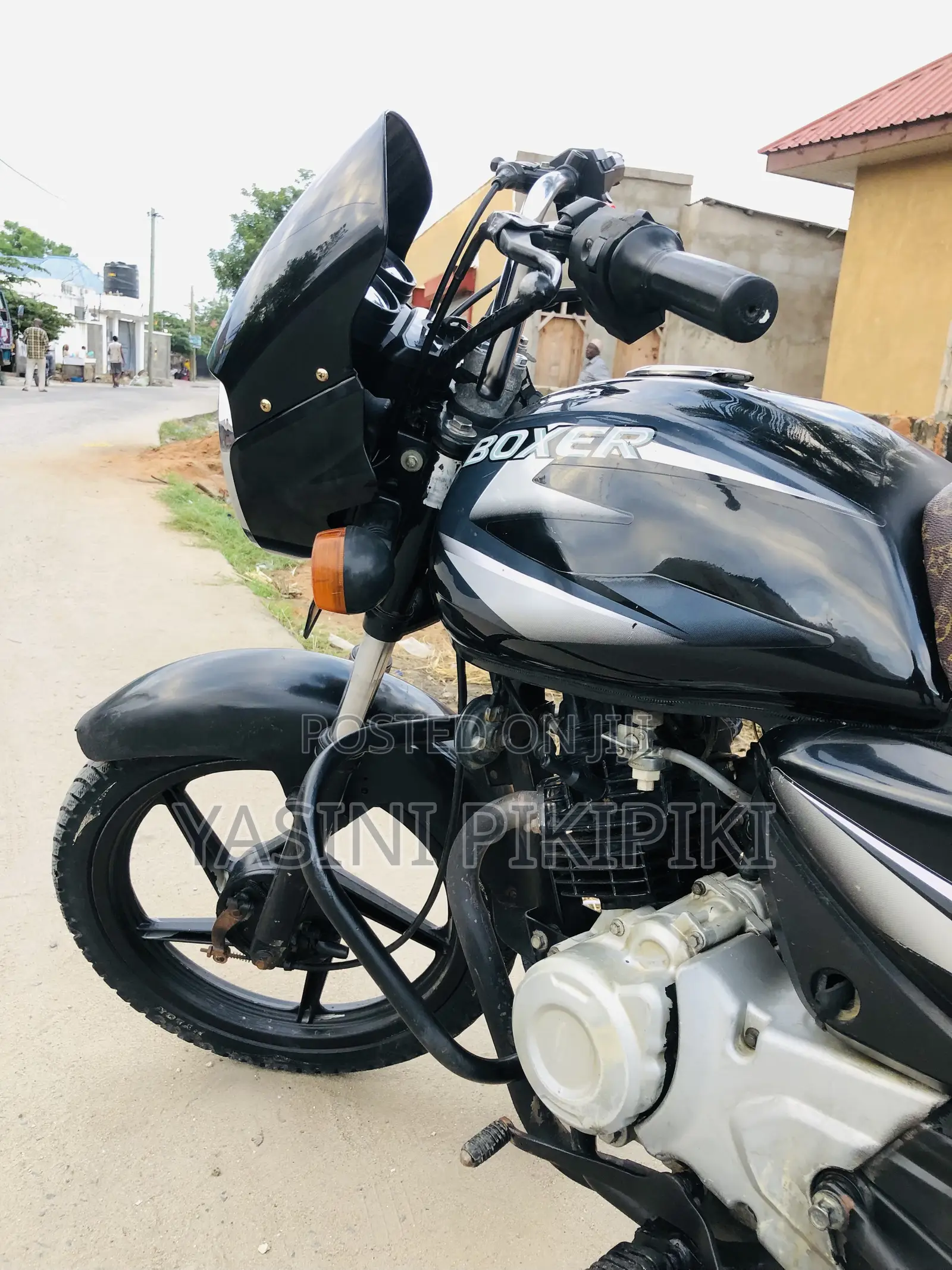 Bajaj Boxer 125 2025 Black