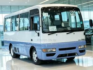 Nissan Civilian 2002