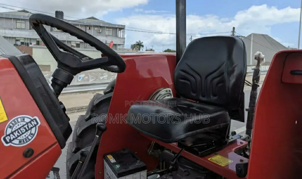 Tractor Massey Ferguson
