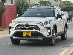 Toyota RAV4 2020 White