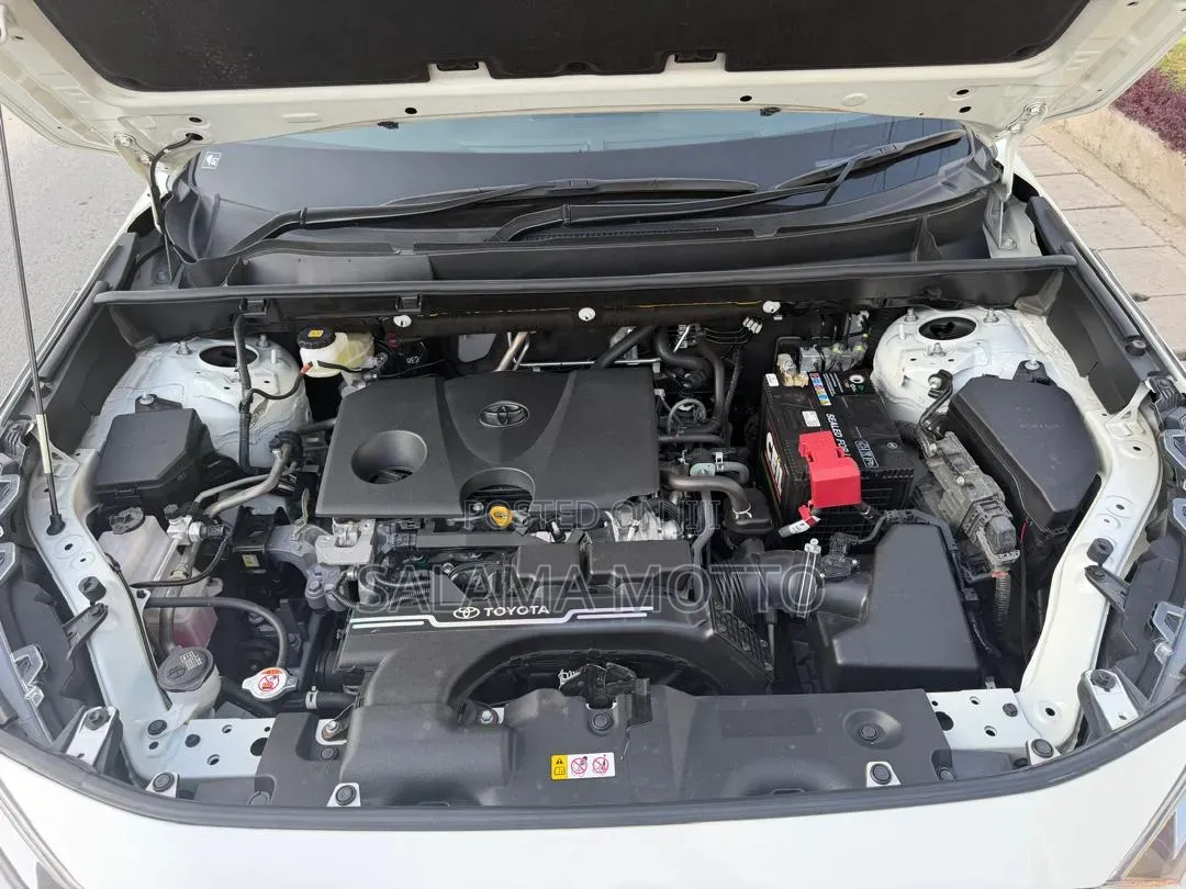 Toyota RAV4 2020 White