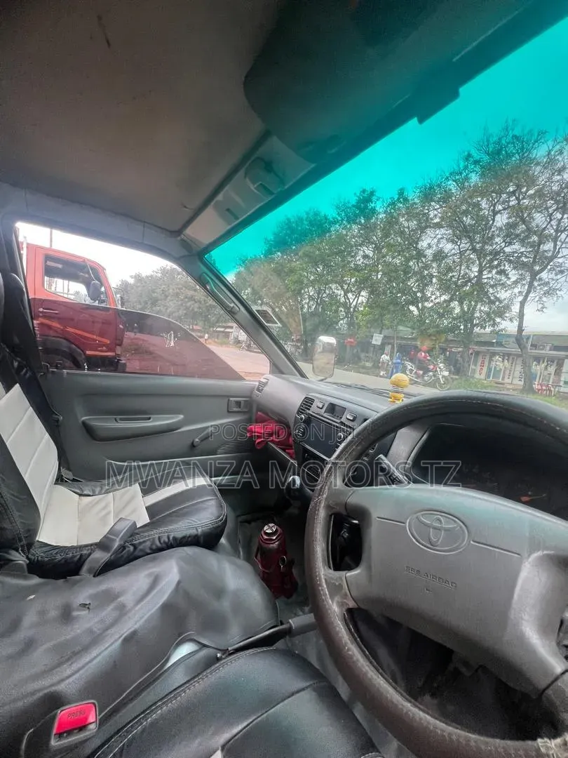 Toyota TownAce 2008 Silver