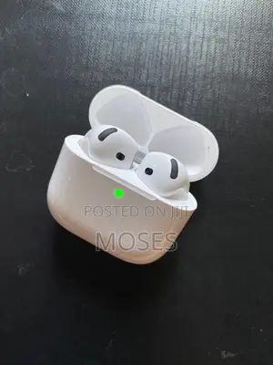 Original Airpods 4 Without Noise Cancelling
