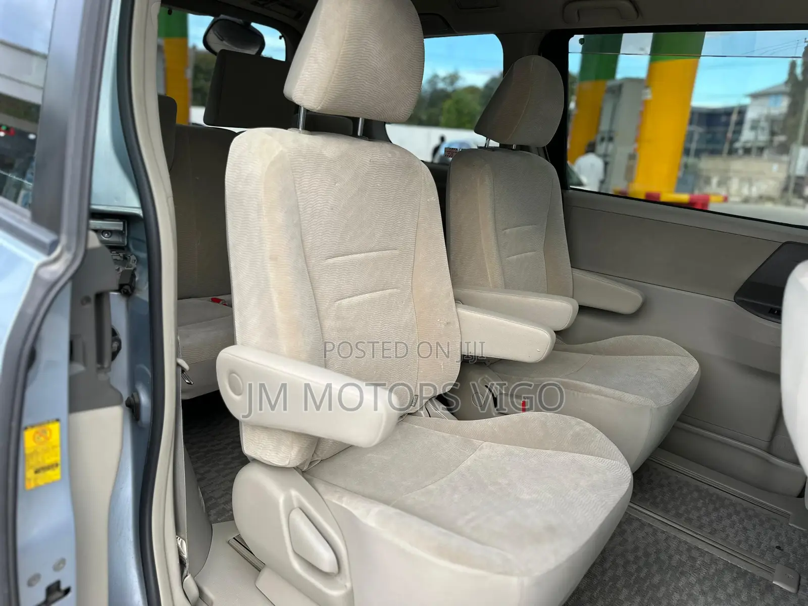 Toyota Noah 2011 Blue