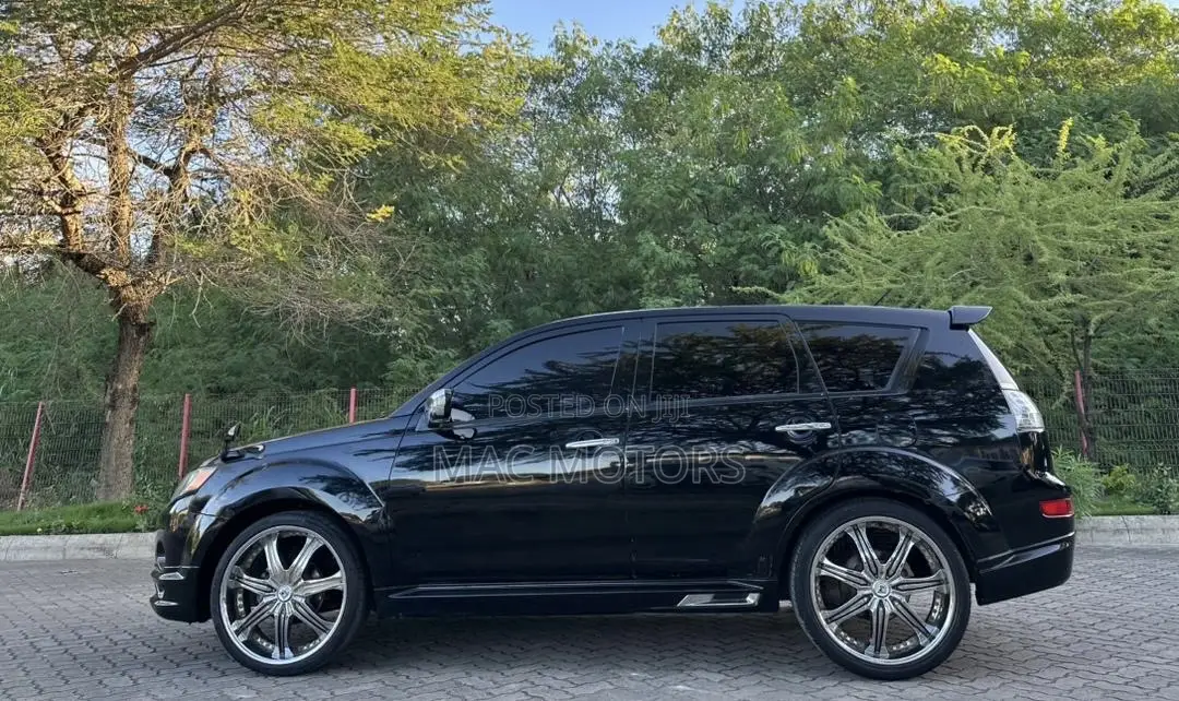 Mitsubishi Outlander 2.4 2008 Black