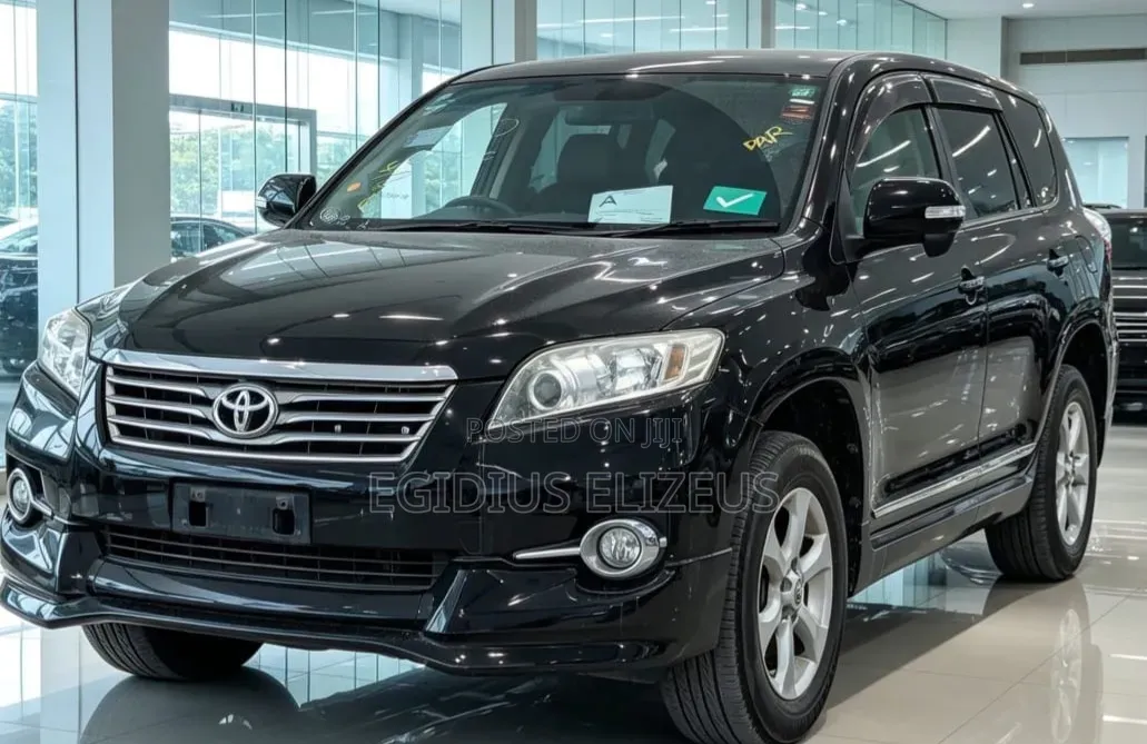 Toyota Vanguard 2013 Black