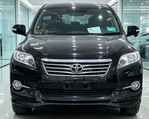 Toyota Vanguard 2013 Black