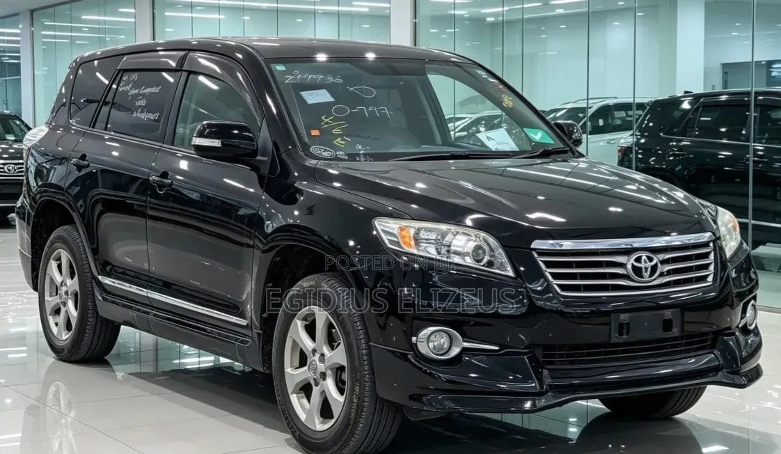 Toyota Vanguard 2013 Black