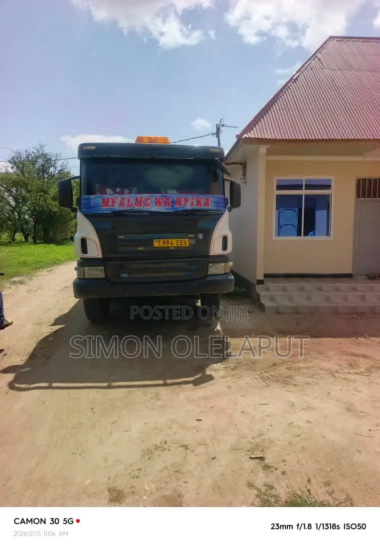 Scania P340 2004 Black