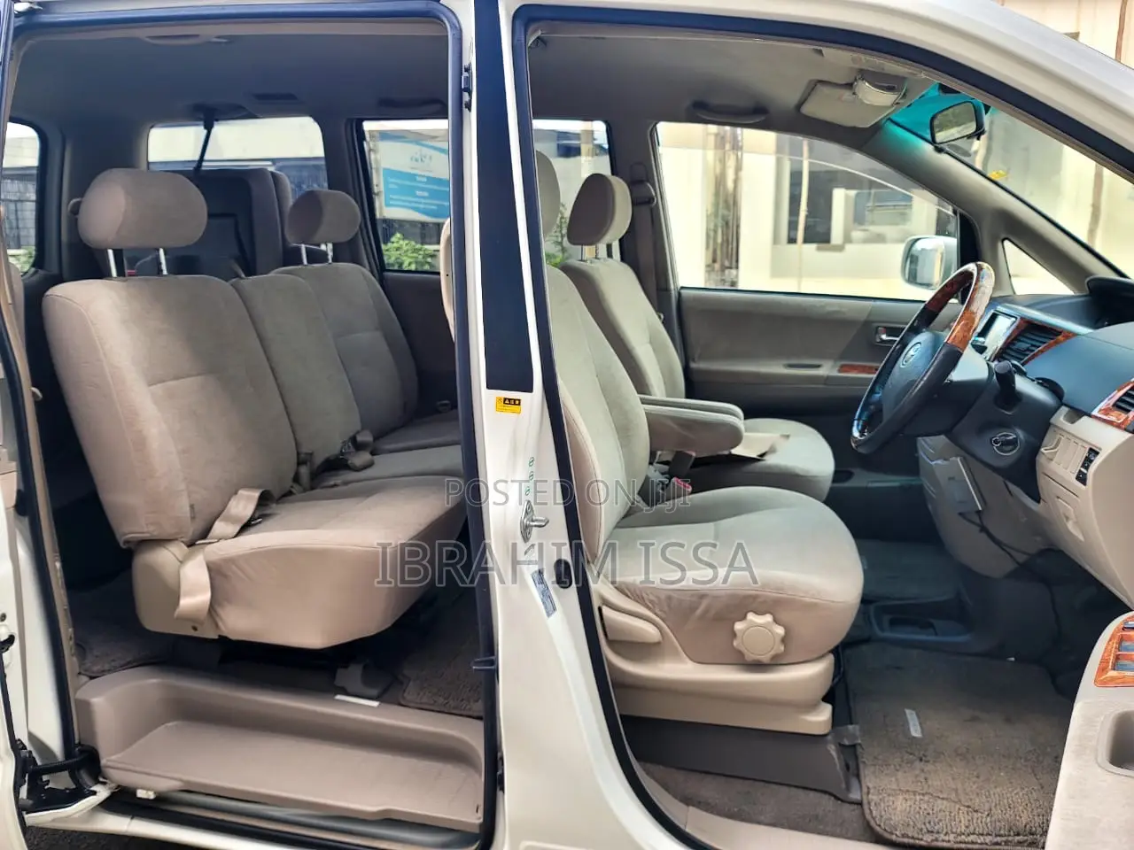 Toyota Noah 2008 Pearl