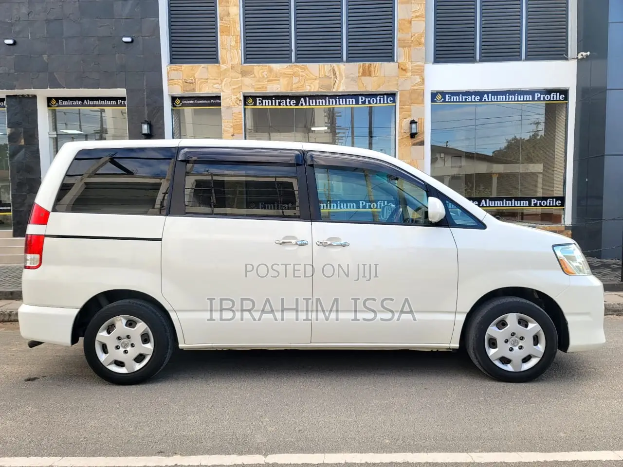 Toyota Noah 2008 Pearl