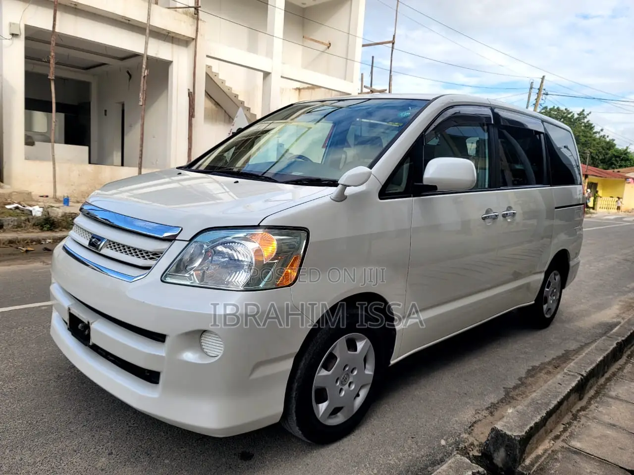 Toyota Noah 2008 Pearl