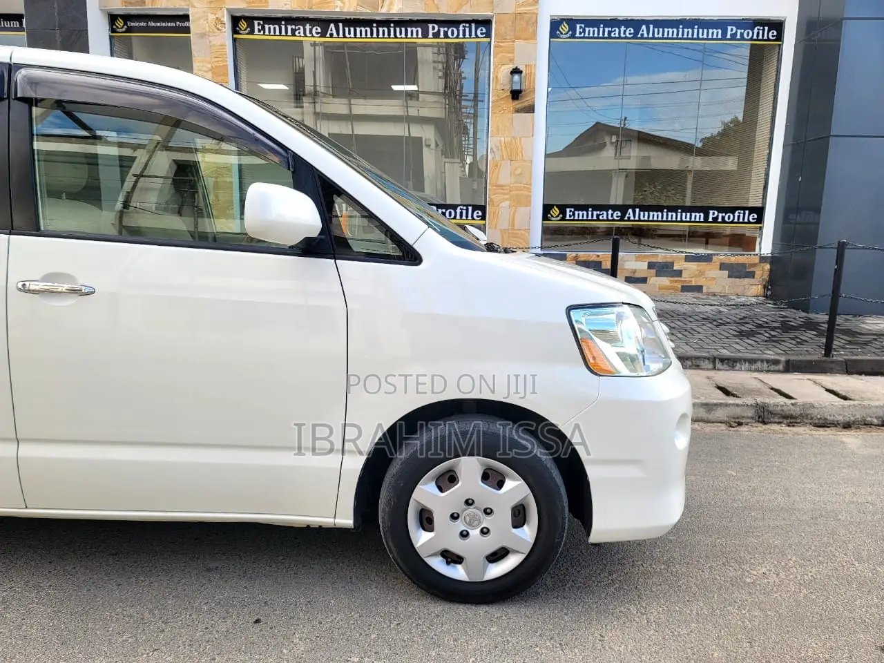 Toyota Noah 2008 Pearl