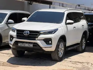 Toyota Fortuner 2017 White